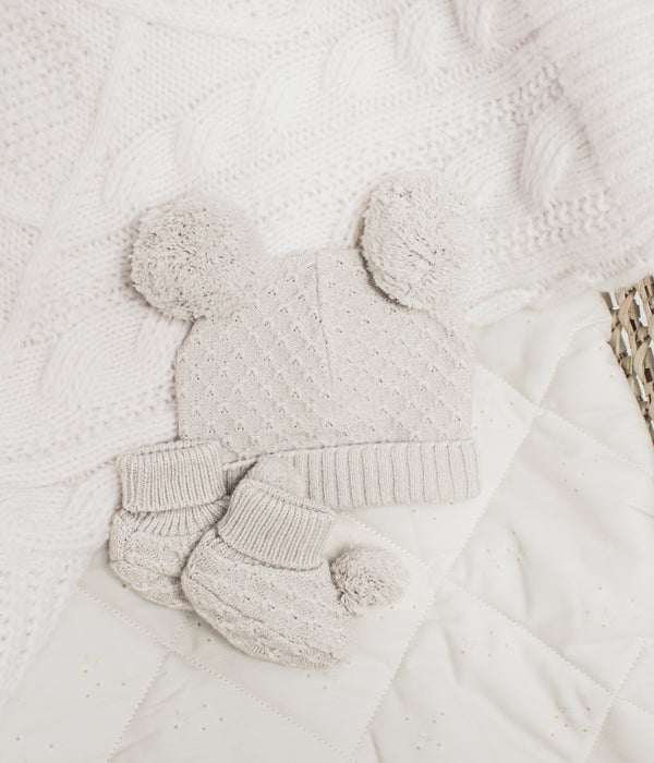 Knitted hat & bootie set - biscuit