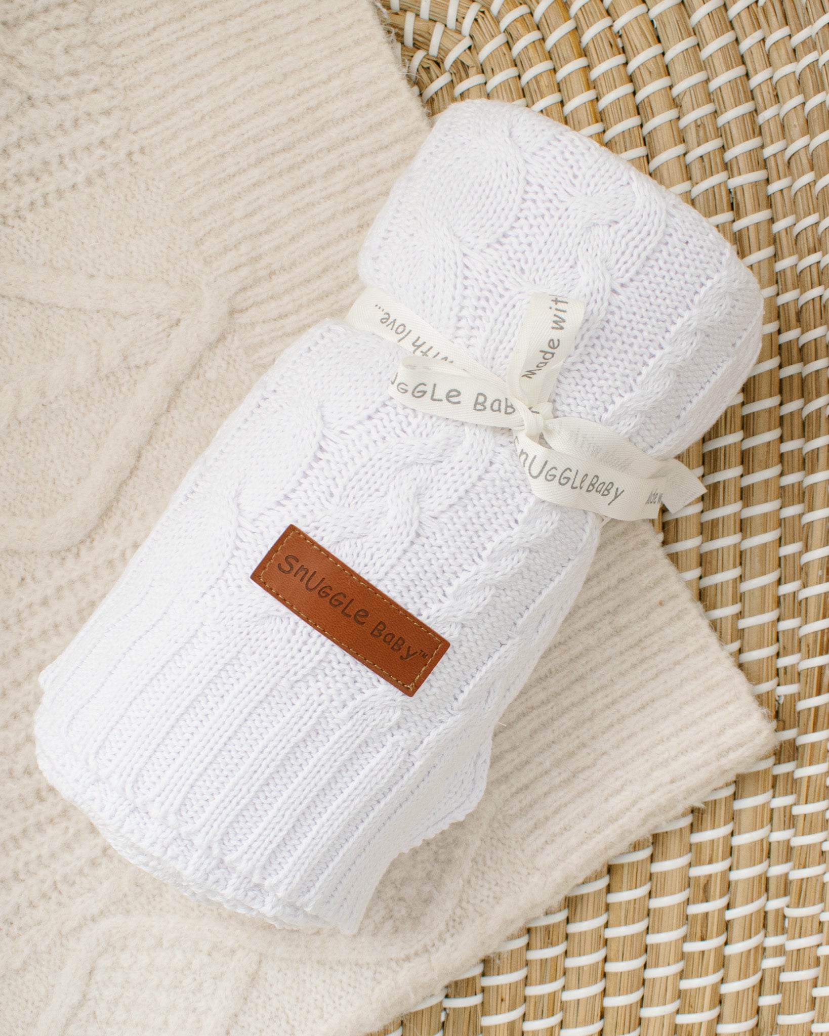 Soft cable knitted blanket - white